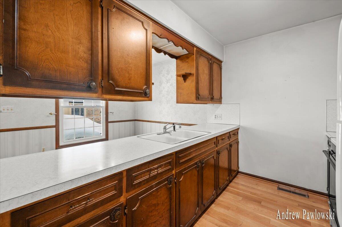 7763 Coachman Lane Jenison, MI 49428 - Photo 8 of 25 Kitchen View to Dining