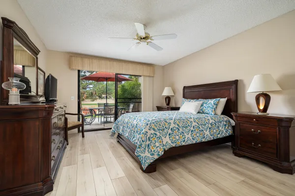 $369,900 | 40523 Preston Trail, Palm Desert, CA 92211