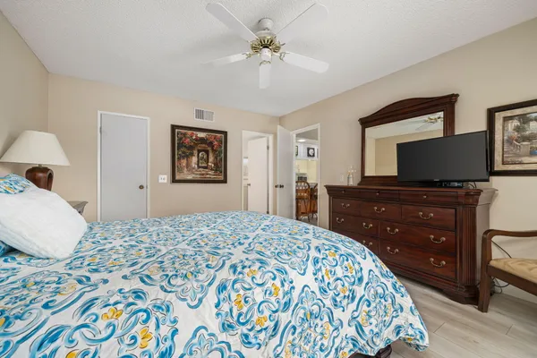 $369,900 | 40523 Preston Trail, Palm Desert, CA 92211