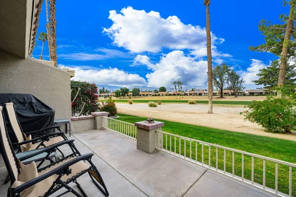 $369,900 | 40523 Preston Trail, Palm Desert, CA 92211