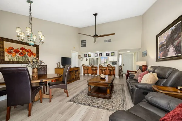 $369,900 | 40523 Preston Trail, Palm Desert, CA 92211