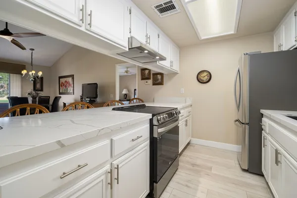 $369,900 | 40523 Preston Trail, Palm Desert, CA 92211