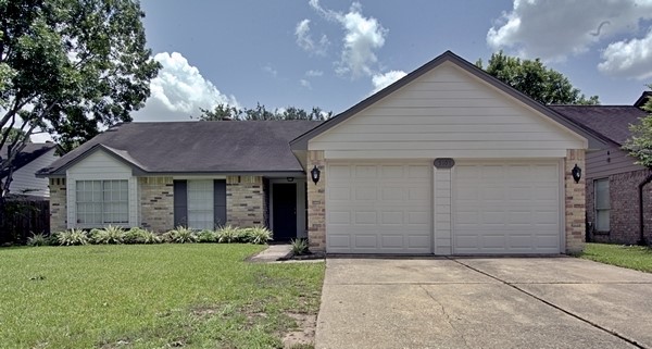 5107 Rivertree Lane Spring, TX 77379 - Photo 3 of 23 Gallery Image 3
