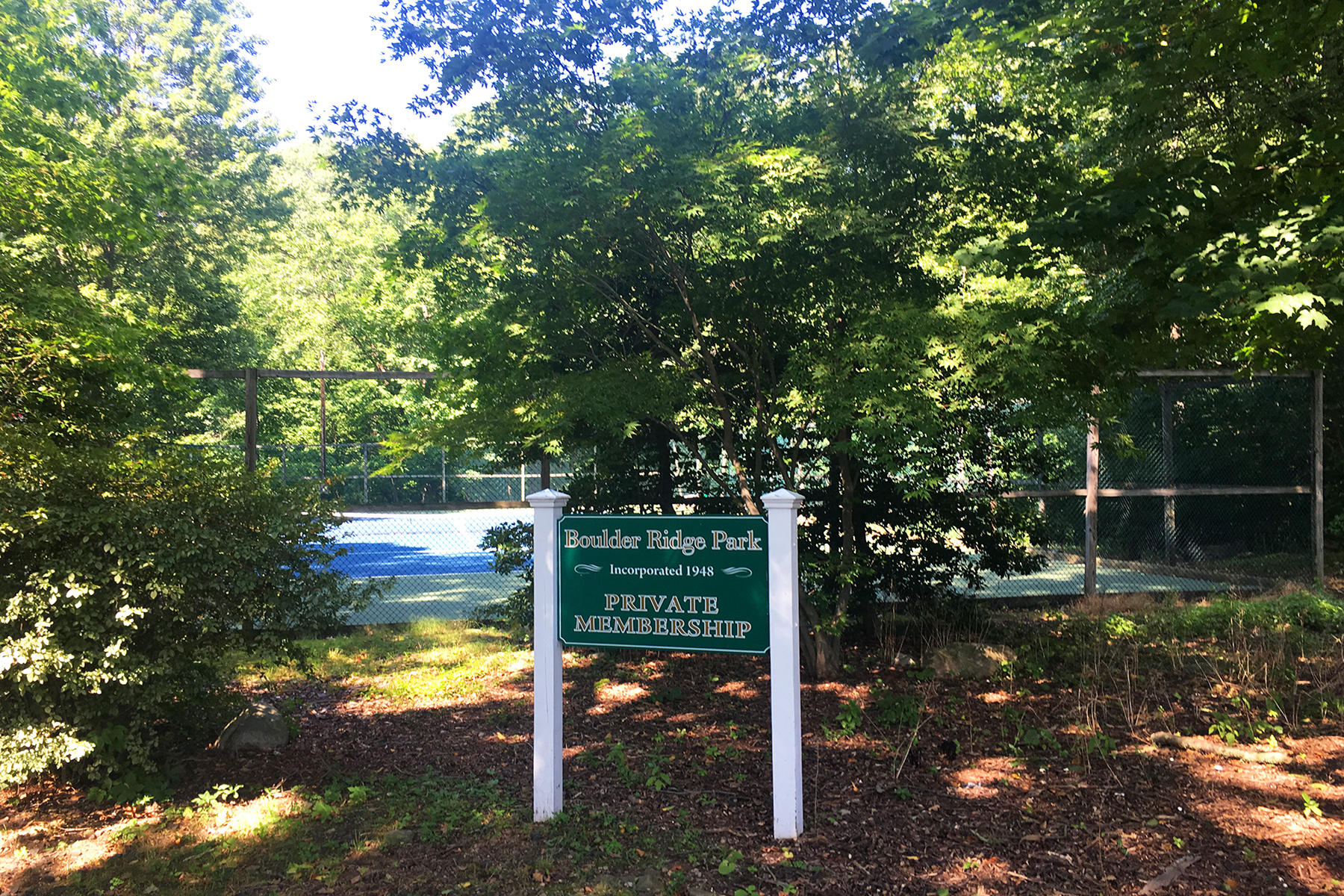 30 Old Oak Road Darien, CT 06820 - Photo 20 of 25 a view of a park