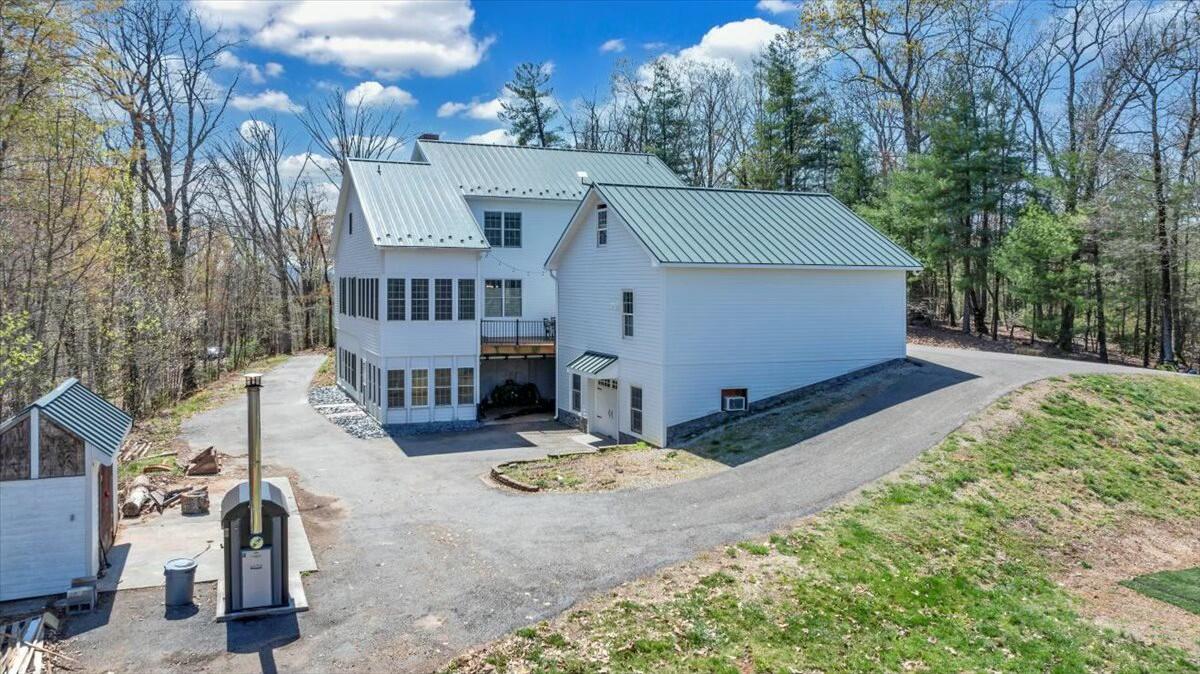 220 Fox Run Road Boones Mill, VA 24065 - Photo 57 of 81 tempImage3O3jAF