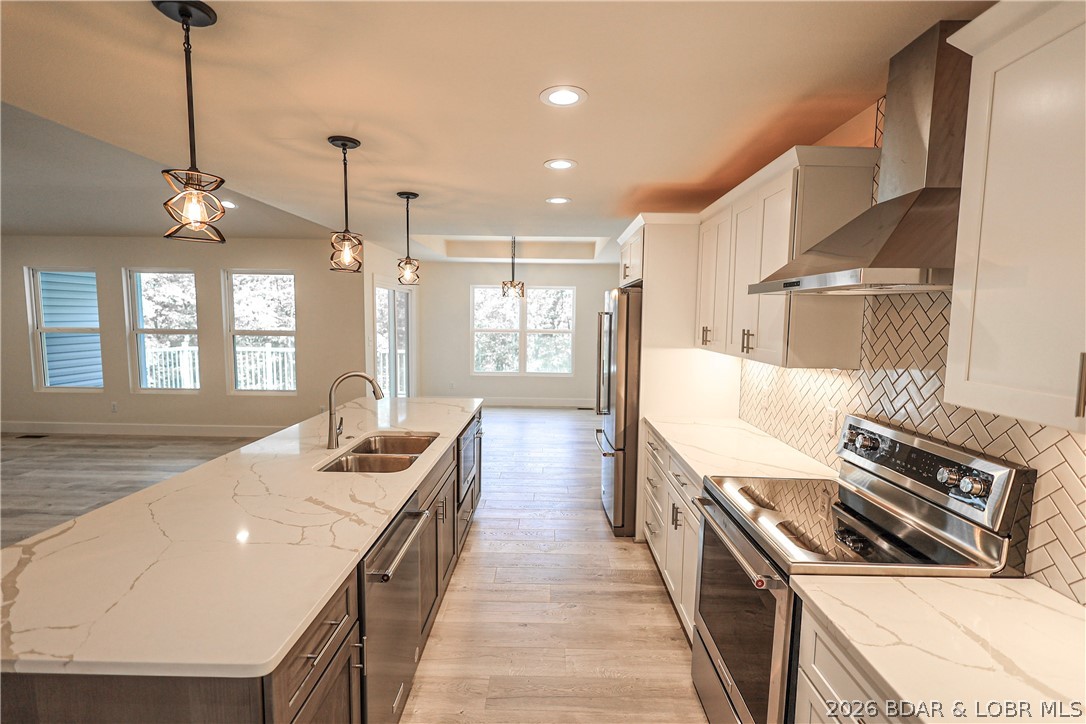 411 Cornett Branch Road Four Seasons, MO 65049 - Photo 3 of 53