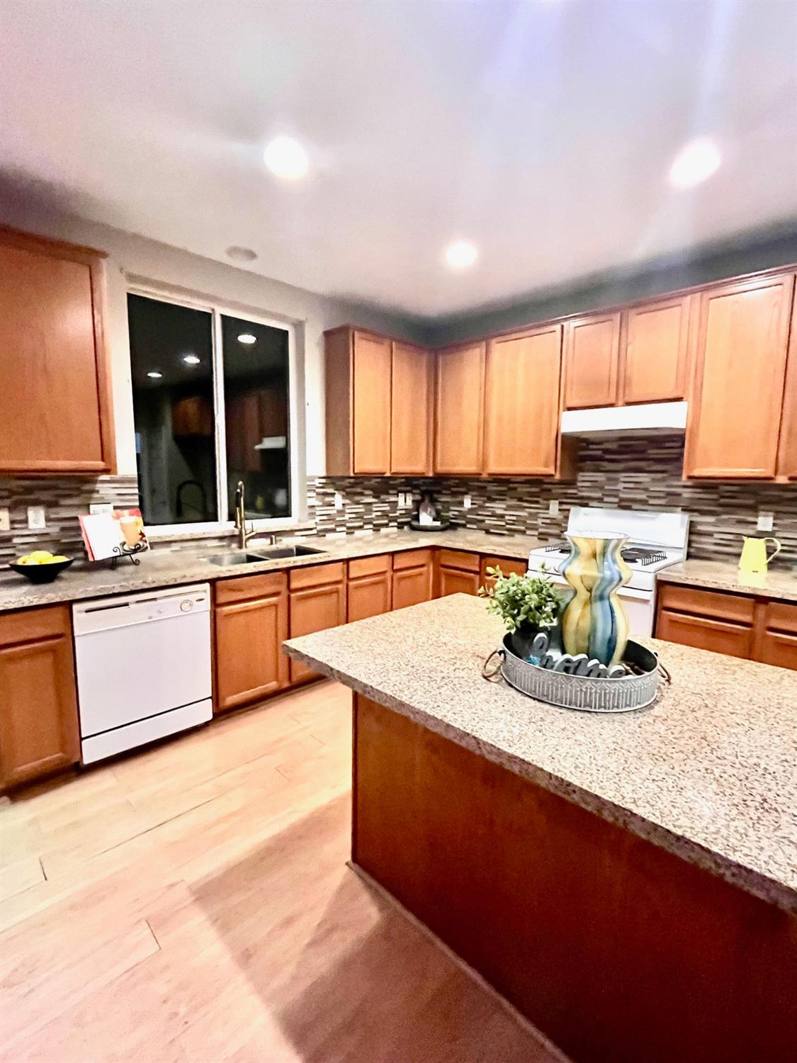 1450 Longhorn Lane Patterson, CA 95363 - Photo 27 of 32