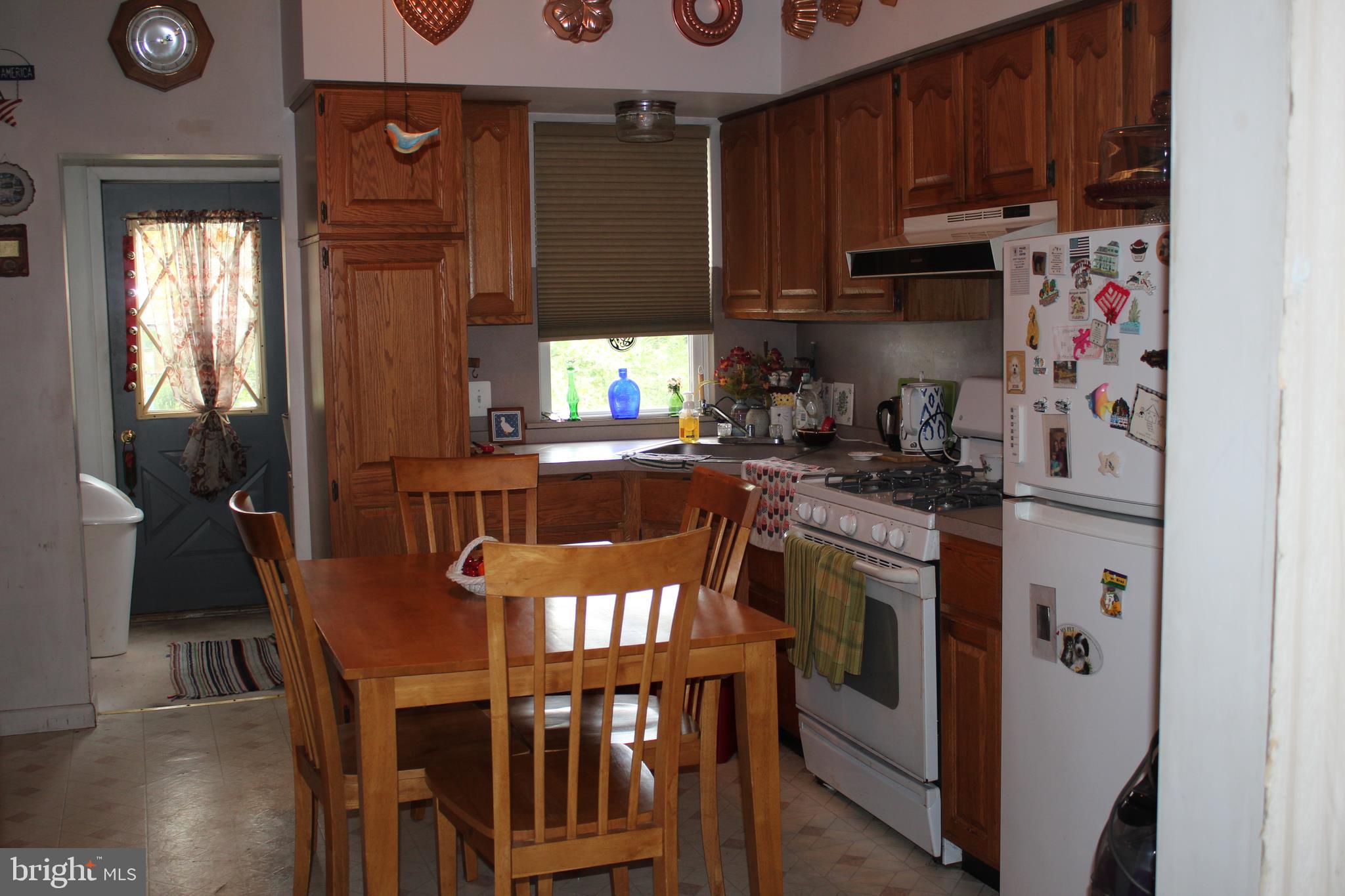 925 Ridgeway Street Gloucester City, NJ 08030 - Photo 4 of 9 Gallery Image 4