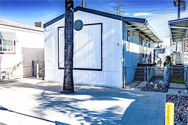 $190,000 | 8811 Park Bellflower Ca, Unit 54, Bellflower, CA 90706