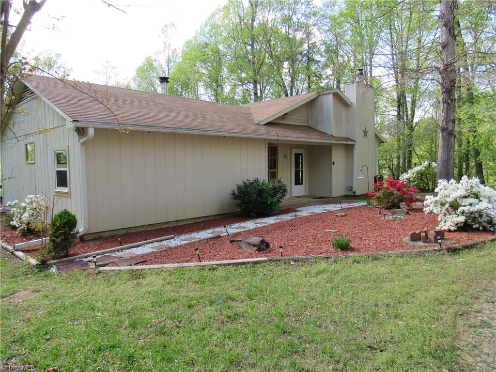 1320 Old Mail Rte Road King, NC 27021 - Photo 2 of 30