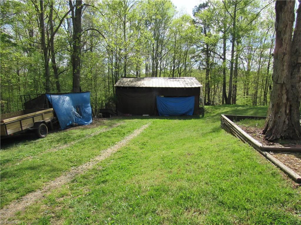 1320 Old Mail Rte Road King, NC 27021 - Photo 13 of 30