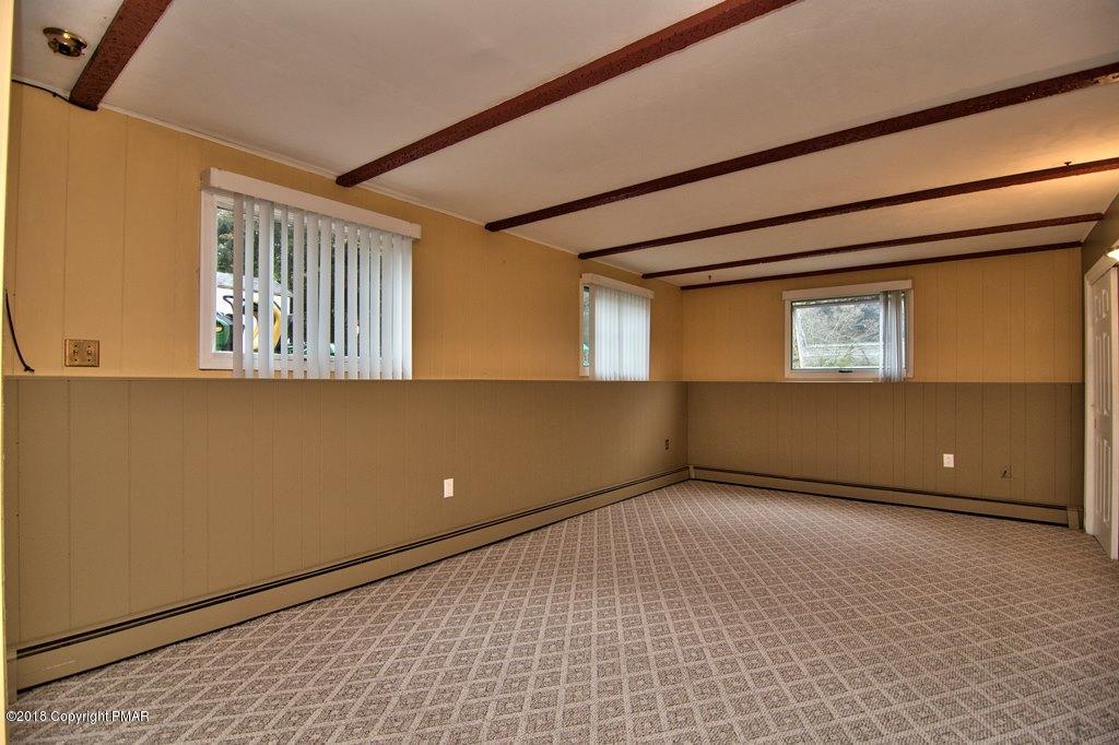 309 Albert Road Stroudsburg, PA 18360 - Photo 30 of 43 inlaw suite
