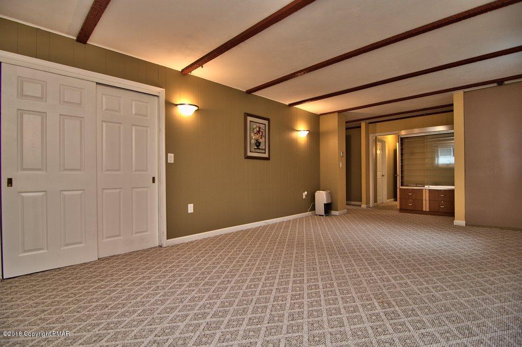 309 Albert Road Stroudsburg, PA 18360 - Photo 31 of 43 inlaw suite