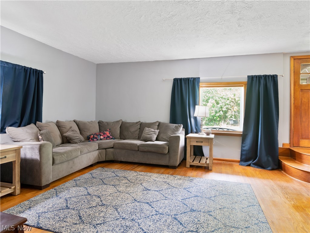 2162 Jacoby Road Akron, OH 44321 - Photo 6 of 35