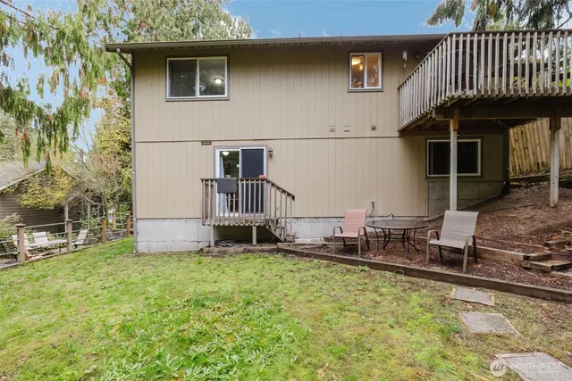 $499,999 | 1799 Northwest Mulholland Boulevard, Poulsbo, WA 98370