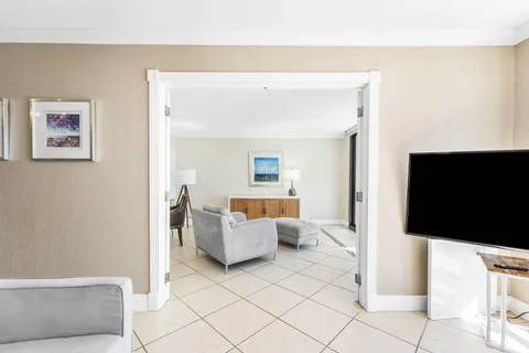 $425,000 | 1600 South Ocean Drive, Unit 7H, Hollywood, FL 33019