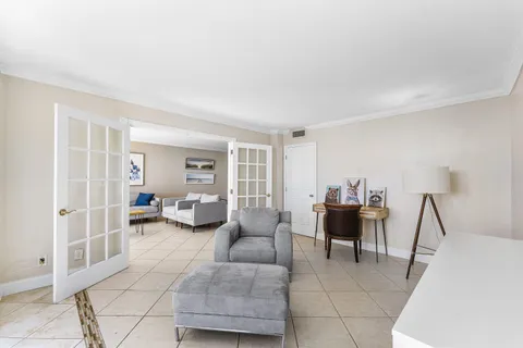 $425,000 | 1600 South Ocean Drive, Unit 7H, Hollywood, FL 33019