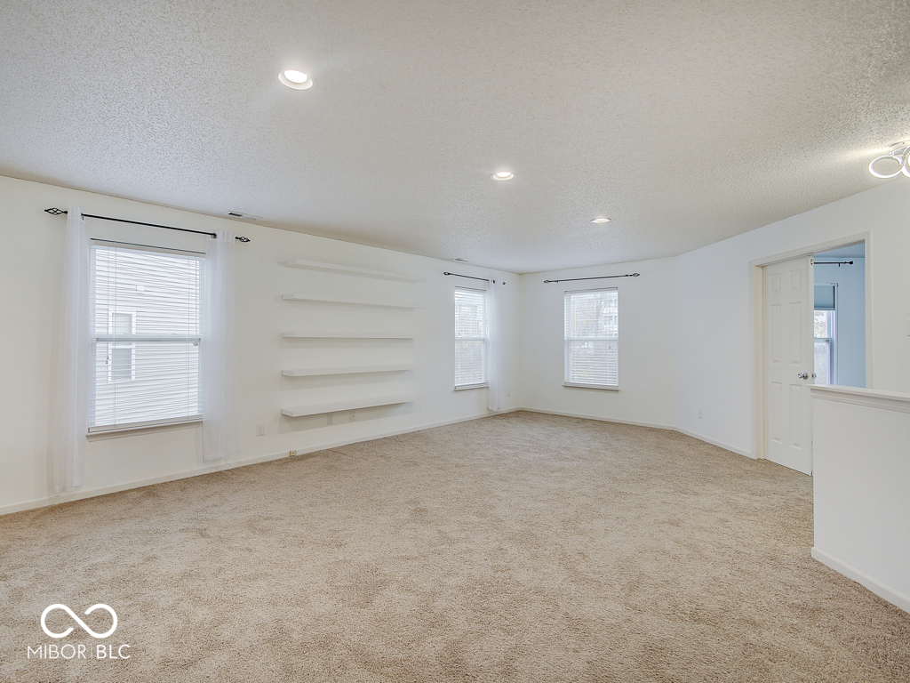 13315 Patriotic Way Fishers, IN 46037 - Photo 24 of 44