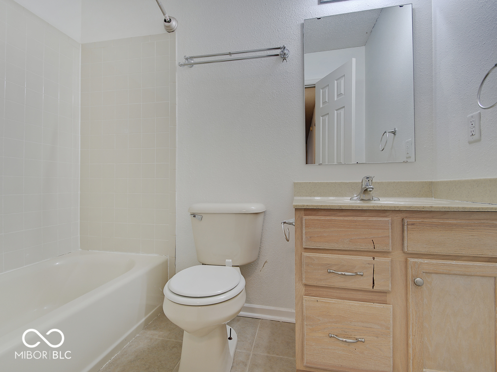 13315 Patriotic Way Fishers, IN 46037 - Photo 38 of 44