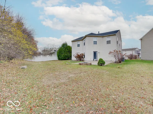 $350,000 | 13315 Patriotic Way, Fishers, IN 46037