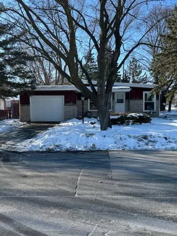 $219,900 | 500 Park Avenue, Delavan, WI 53115