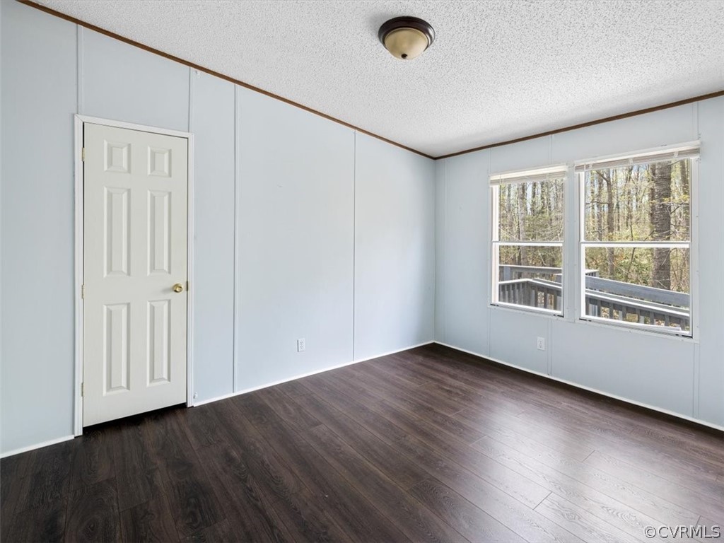 4271 Three Bridge Road Powhatan, VA 23139 - Photo 9 of 21 Gallery Image 9