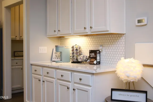 a close view of sink and tap