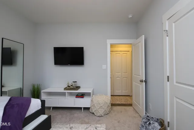 a view of utility room