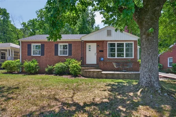 $317,900 | 215 South Lindell Road, Greensboro, NC 27403