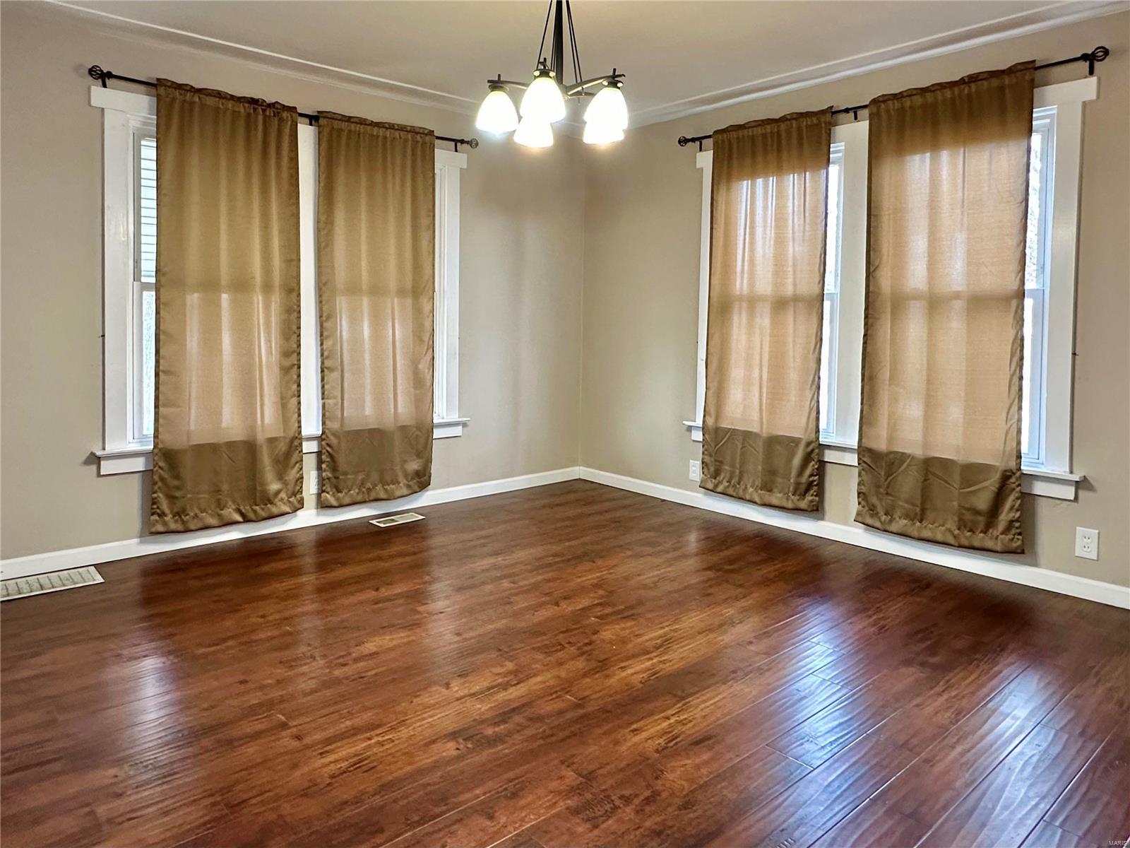 2874 Ralph Street Granite City, IL 62040 - Photo 6 of 35 Gallery Image 6