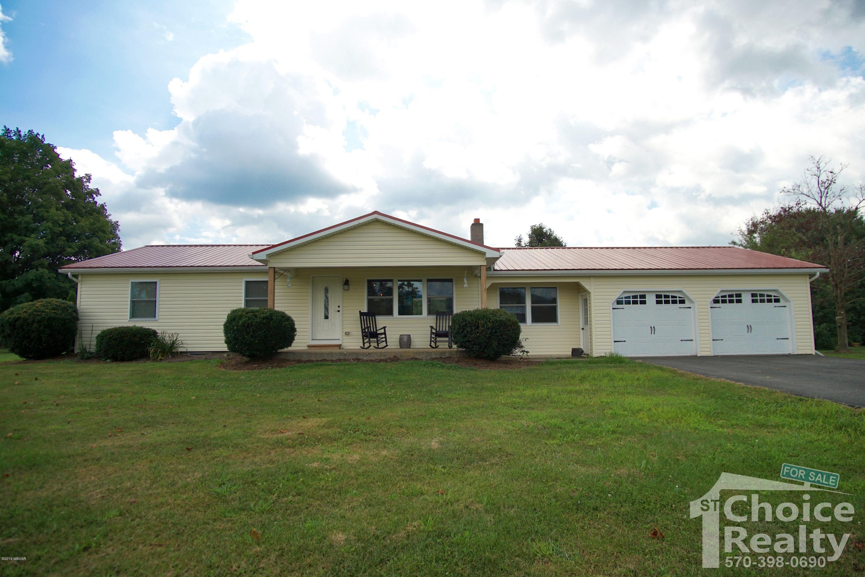 316 Wells Road Williamsport, PA 17702 - Photo 6 of 26 Home Front