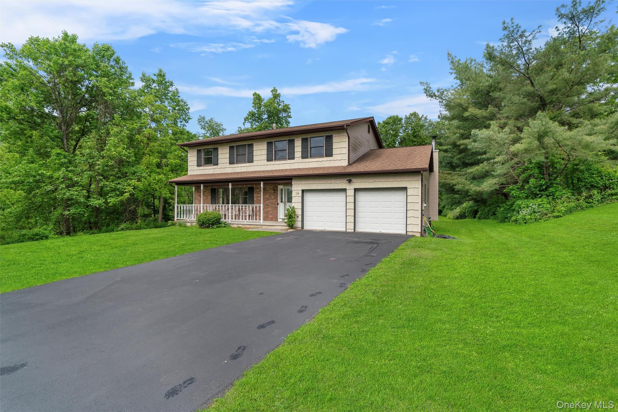14 Cheesecote Court Stony Point, NY 10980 - Photo 4 of 40 a front view of house with yard and green space