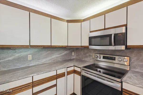 $215,000 | 20 Willowbrook Drive, Unit 20, Kingsport, TN 37660