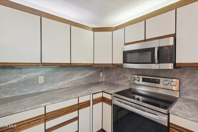 $220,500 | 20 Willowbrook Drive, Unit 20, Kingsport, TN 37660