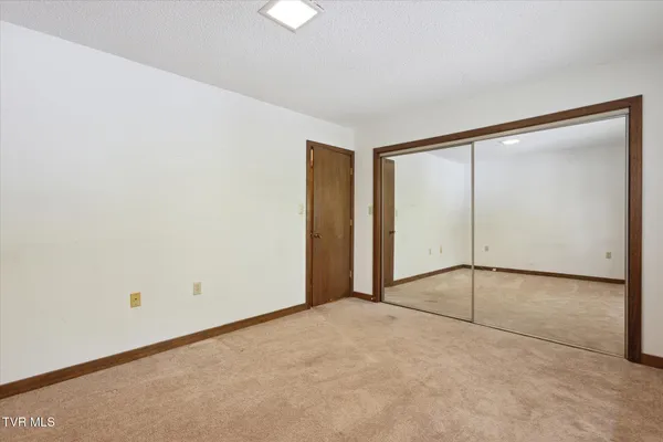 $215,000 | 20 Willowbrook Drive, Unit 20, Kingsport, TN 37660