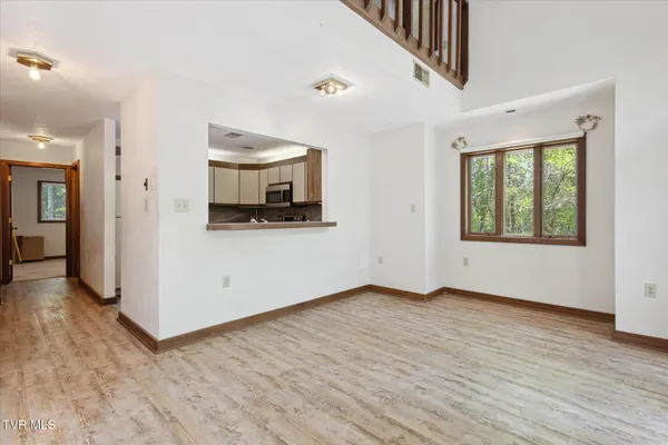 $215,000 | 20 Willowbrook Drive, Unit 20, Kingsport, TN 37660
