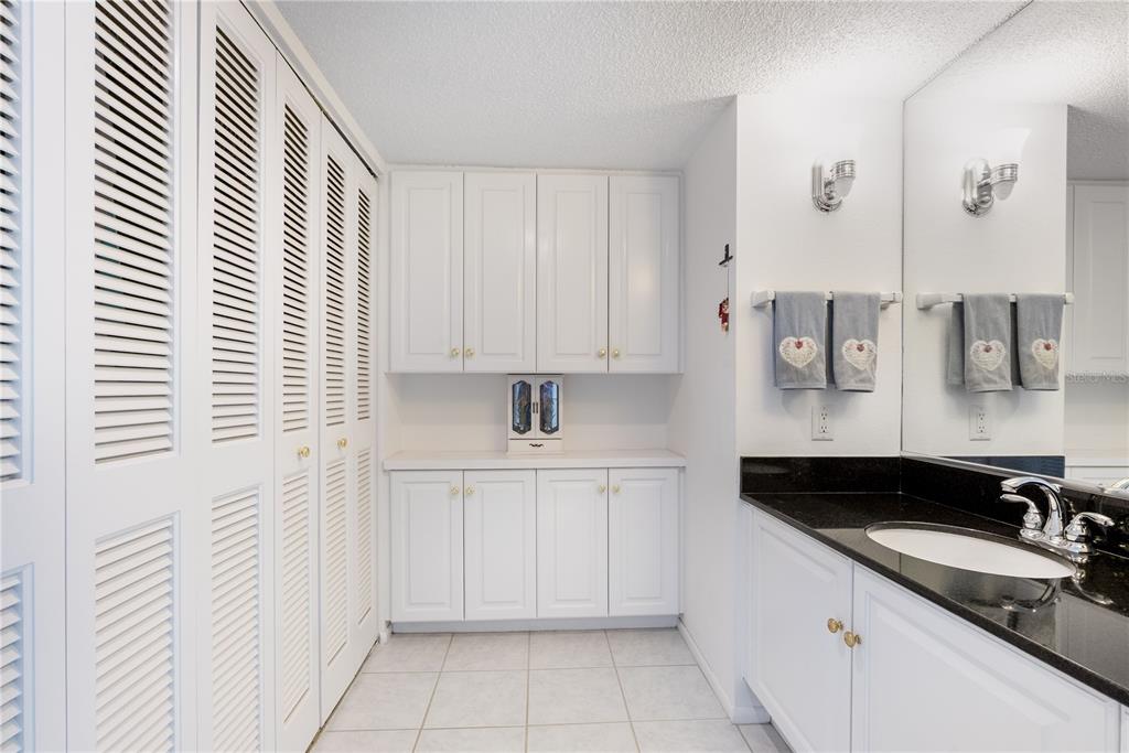 6285 Midnight Pass Road, Unit 406 Sarasota, FL 34242 - Photo 33 of 78 Gallery Image 33