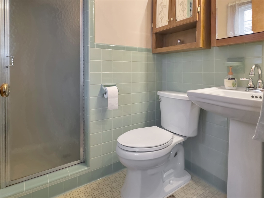 74 Churchill Road Quincy, MA 02169 - Photo 15 of 37 Gallery Image 15