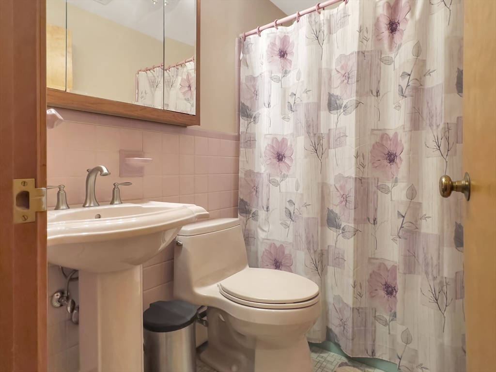 74 Churchill Road Quincy, MA 02169 - Photo 19 of 37 Gallery Image 19