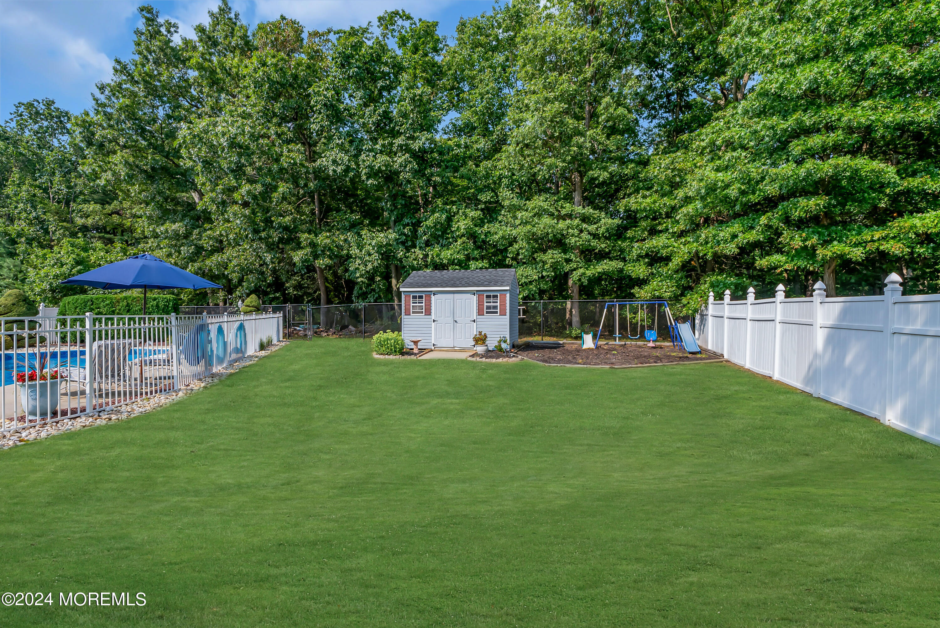 5 Hemlock Hill Road Jackson, NJ 08527 - Photo 56 of 58 050_mjb08980-1_141