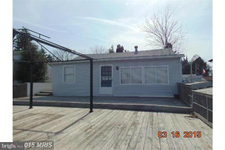 2262 Monocacy Road Essex, MD 21221 - Photo 5 of 18 Waterfront House--Multiple Decks