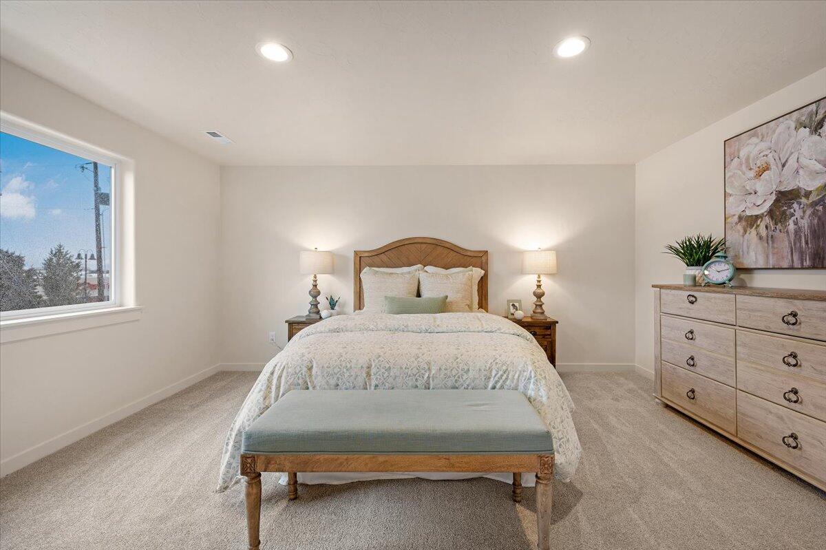 21505 Oconnor Way Bend, OR 97701 - Photo 10 of 14