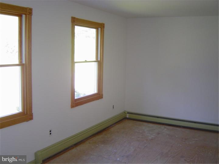 1842 Little Conestoga Road Elverson, PA 19520 - Photo 6 of 22 Living Room