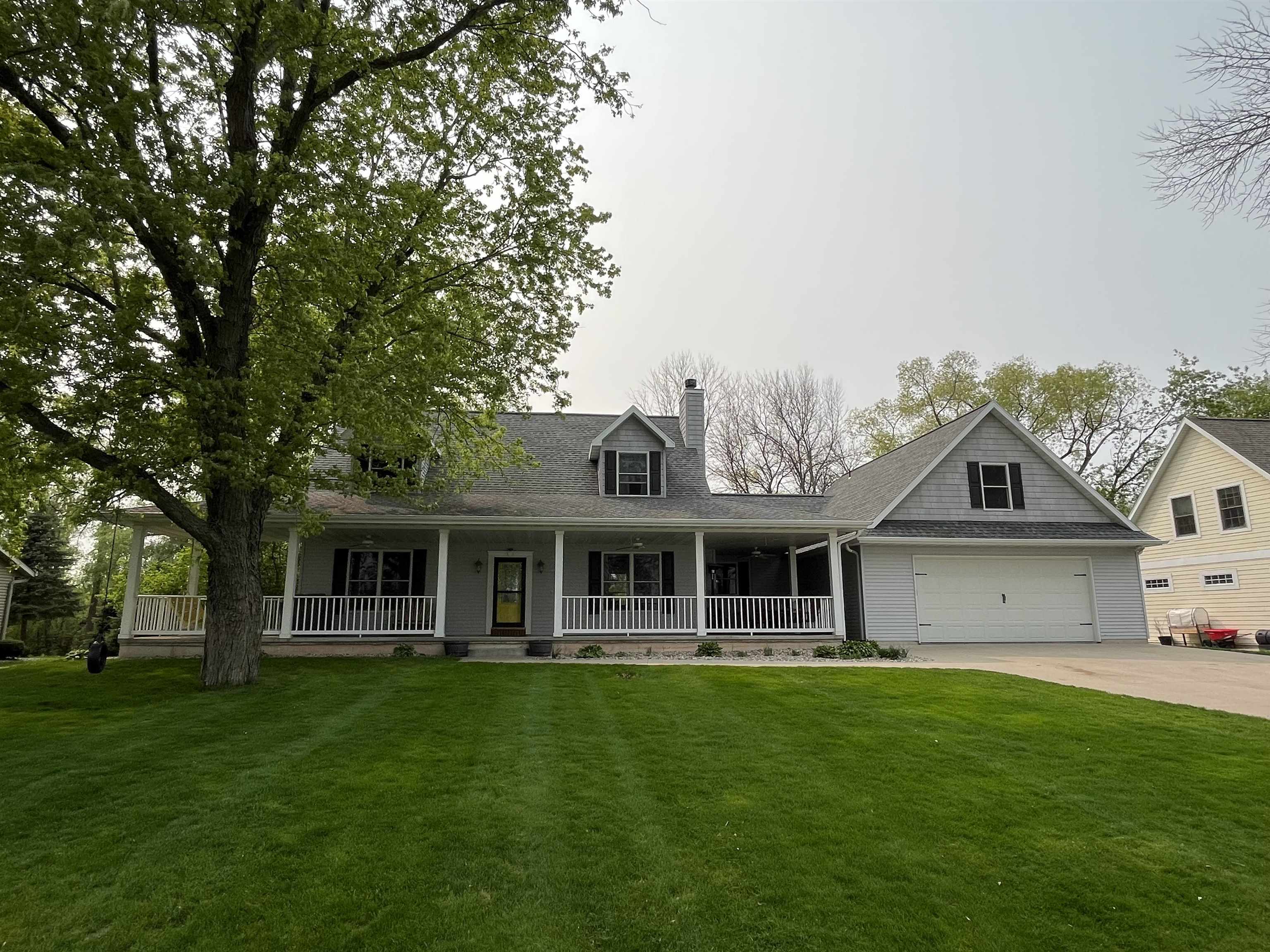 5533 Lake Road Oshkosh, WI 54902 - Photo 1 of 1