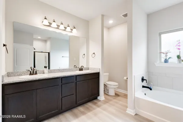 $2,200 | 224 Cres Vw Lane, Duson, LA 70529