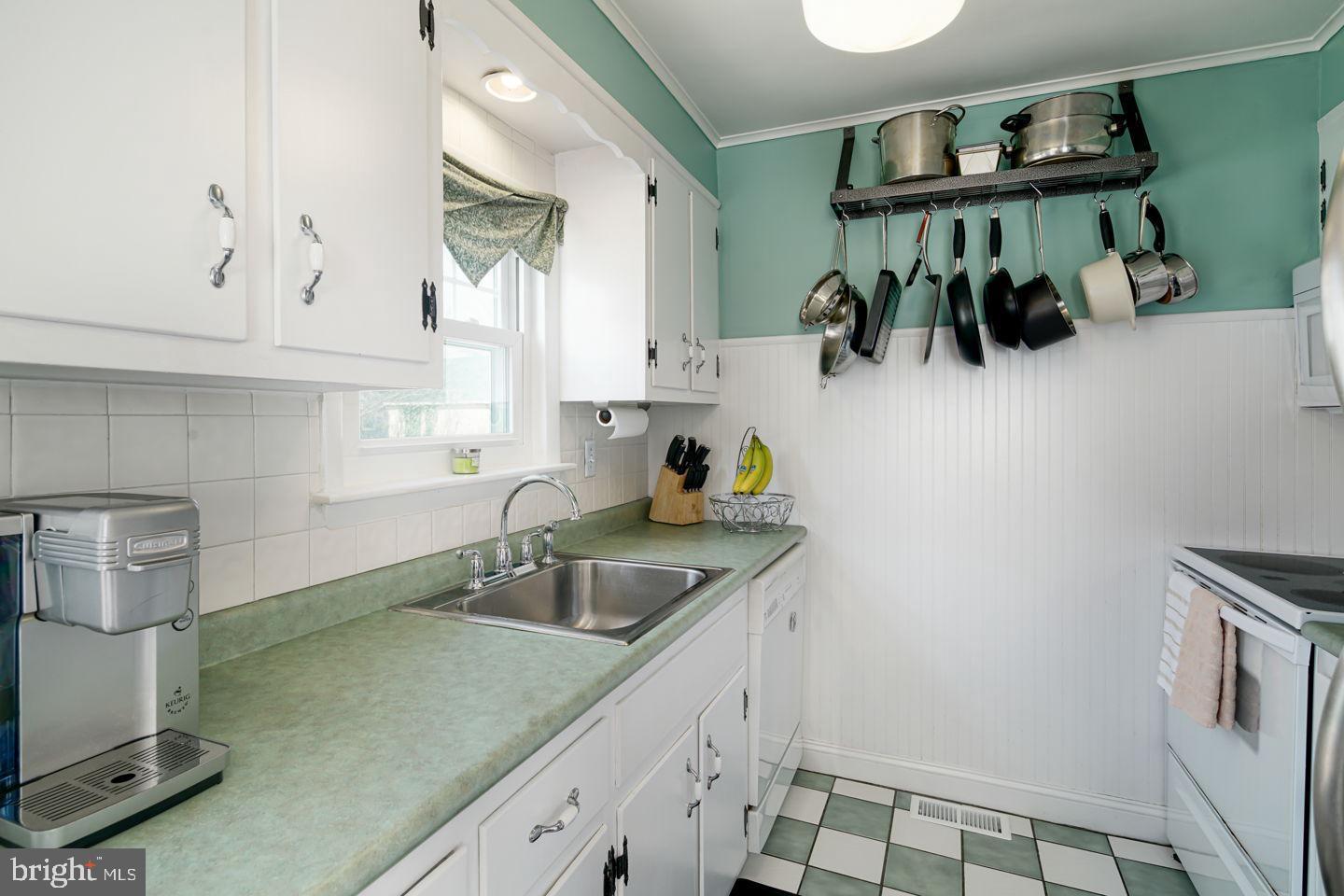 309 Yale Road Haddonfield, NJ 08033 - Photo 5 of 38