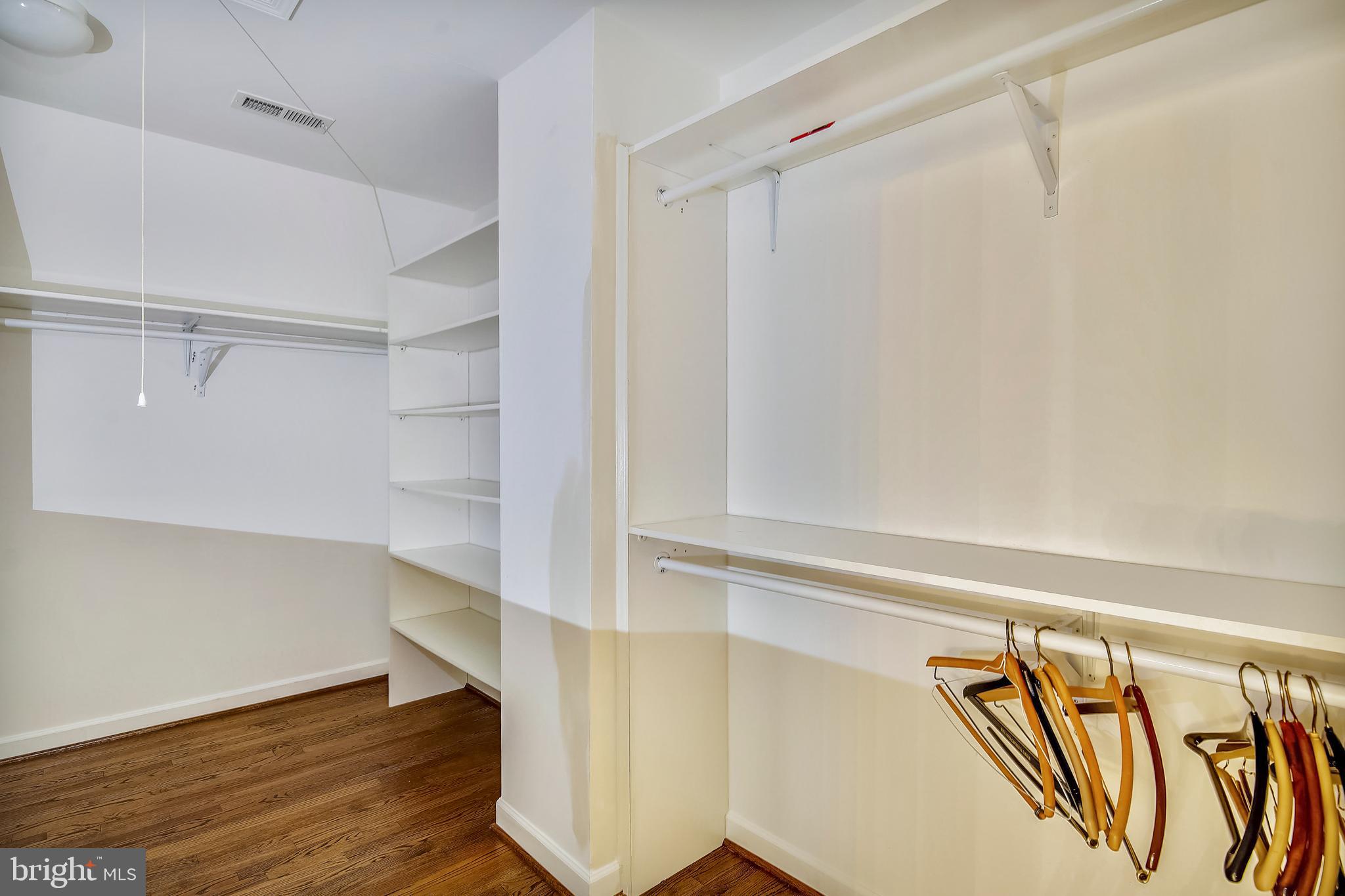 6661 South Clifton Road Frederick, MD 21703 - Photo 27 of 68 Master bedroom walk in closet