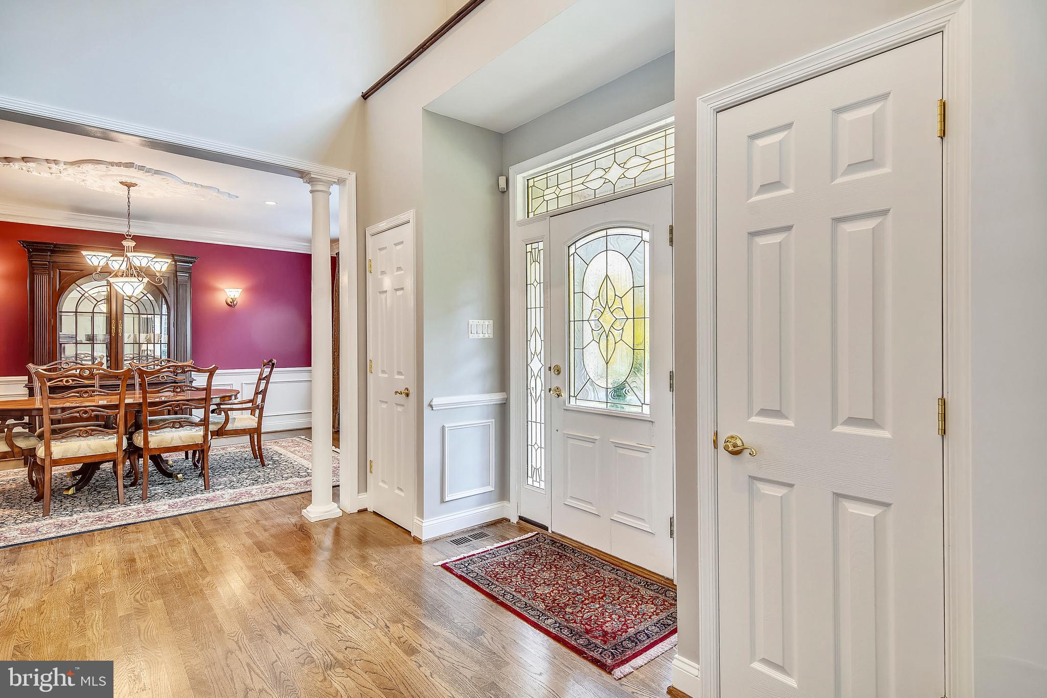6661 South Clifton Road Frederick, MD 21703 - Photo 5 of 68 Entry foyer