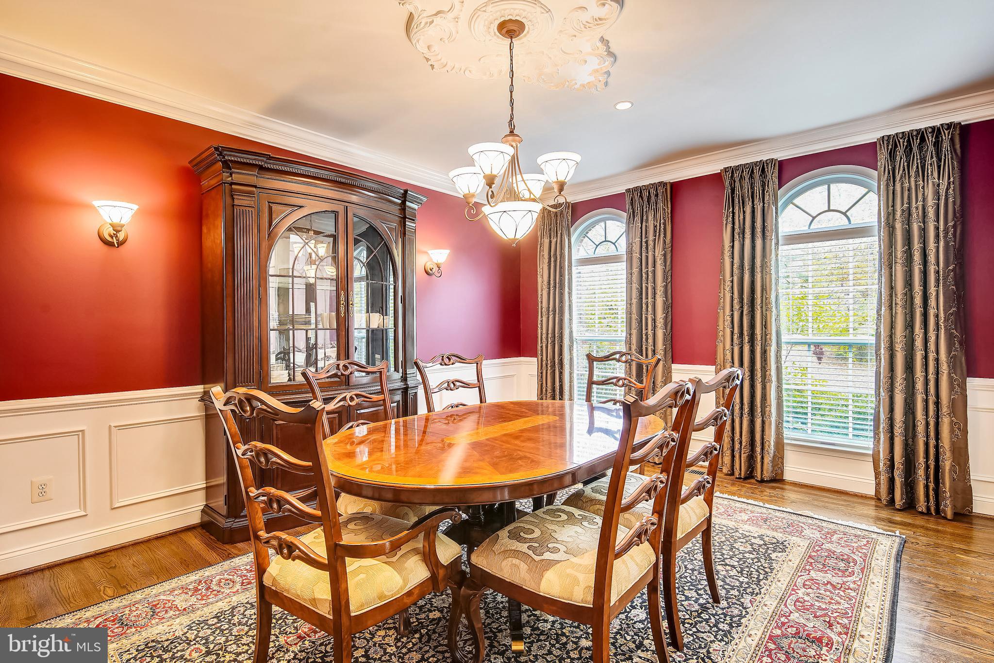 6661 South Clifton Road Frederick, MD 21703 - Photo 10 of 68 Floor to ceiling dining room windows