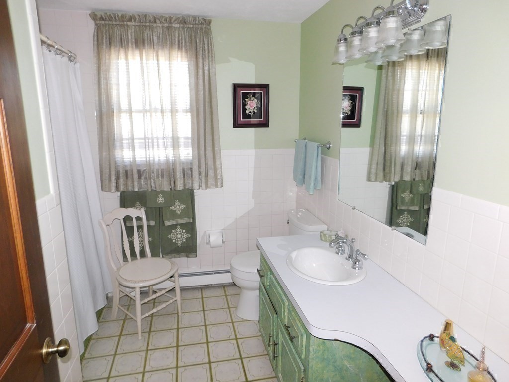 5 Rodgers Road Stoneham, MA 02180 - Photo 18 of 36 Gallery Image 18